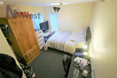 6 bedroom semi-detached house to rent, Becketts Park Road, Headingley, Leeds, LS6 3PG