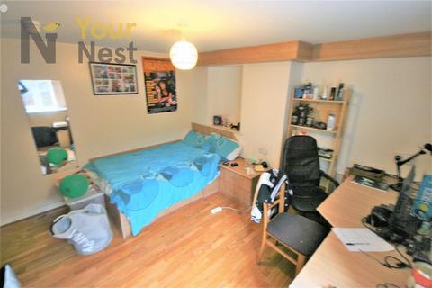 undefined, Wood Lane, Garden Flat, Headingley, Leeds, LS6 2AE