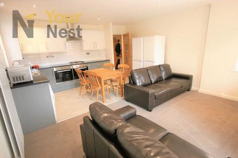 6 bedroom flat to rent - Ash road, Headingley, Leeds, LS6 3JJ