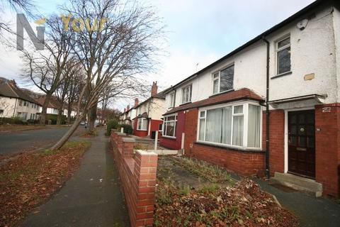 4 bedroom terraced house to rent, Langdale Avenue, Headingley, LS6 3HA