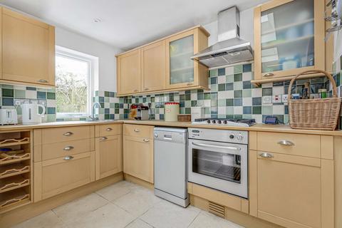 2 bedroom cottage to rent, Malthouse Passage, Barnes, SW13