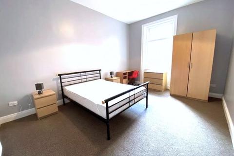 6 bedroom terraced house to rent - Brighton Grove, Fenham