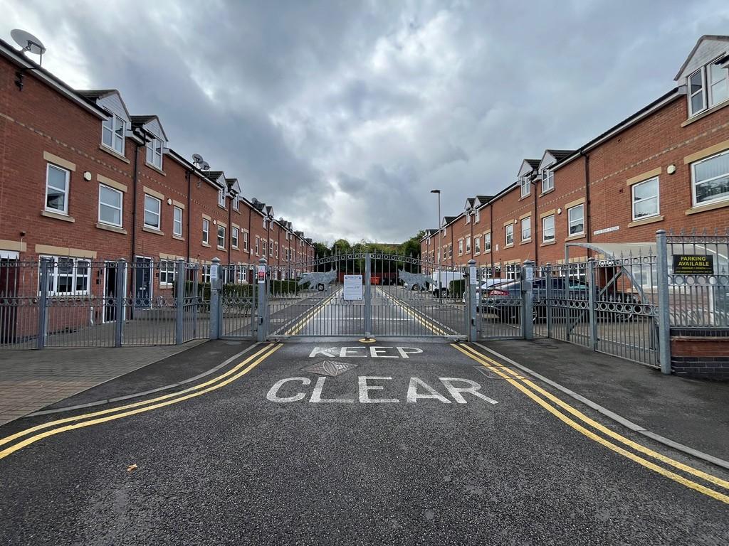 Whats App Image 2025-09-10 at 12.07.24