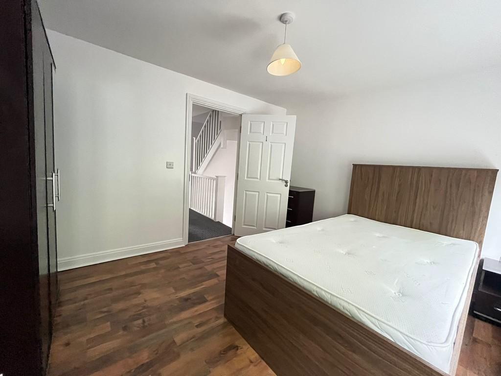 Whats App Image 2025-09-10 at 12.07.25 (4)