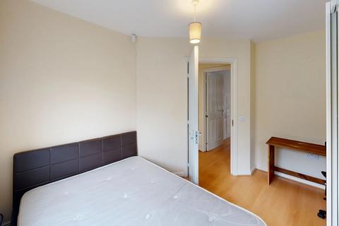 14 Aspull Walk, Manchester, M13 9ER