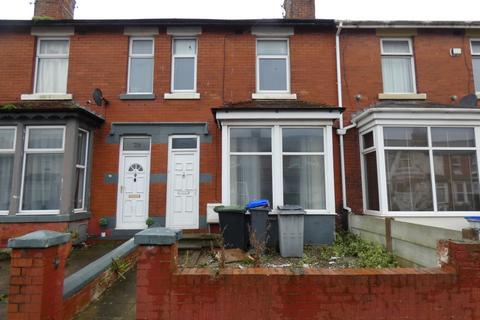 3 bedroom terraced house to rent, Gorton Street, Blackpool, FY1 3HP