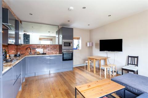 3 bedroom apartment to rent, Petherton Road, Highbury, N5