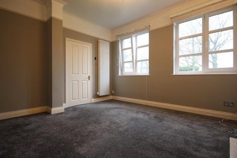 2 bedroom mews to rent, Walton House, Newtown, Tewkesbury