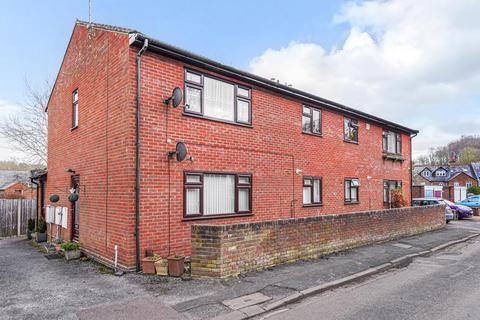 2 bedroom apartment to rent - Woodley Hill,  Chesham,  HP5