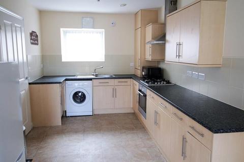 3 bedroom terraced house to rent - Holt Road, Liverpool, L7 2PW