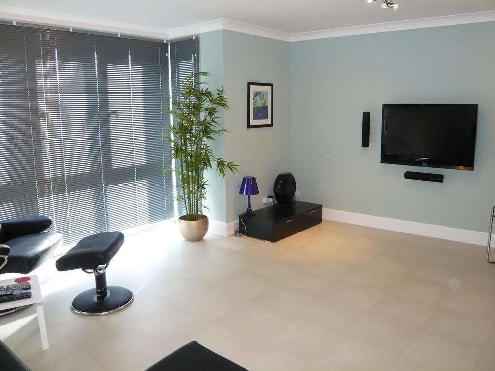 7 Woodlands Terrace − Lounge