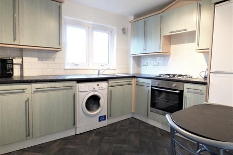 2 bedroom flat to rent, Duff Road, Haymarket, Edinburgh, EH11