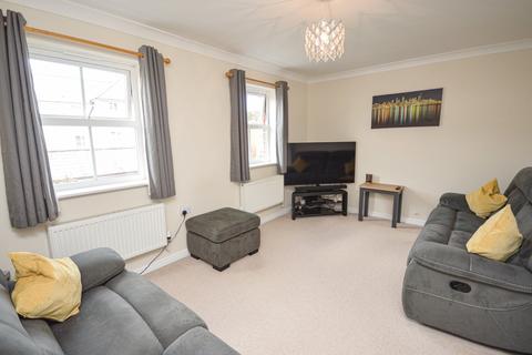 4 bedroom end of terrace house to rent, Greenland Avenue, Wymondham, NR18