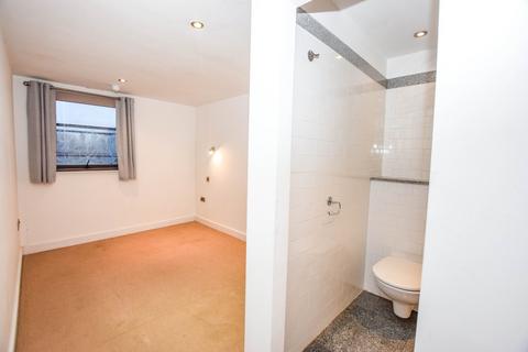 2 bedroom flat to rent, Advent House, 2 Isaac Way, New Islington, Manchester, M4