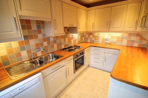 4 bedroom detached house to rent, Bicester Road, Kidlington