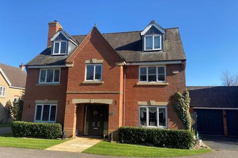 5 bedroom detached house for sale - Restharrow Mead, Bicester