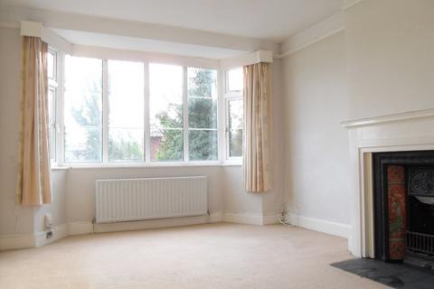 2 bedroom flat to rent, Grosvenor Court, Sutton