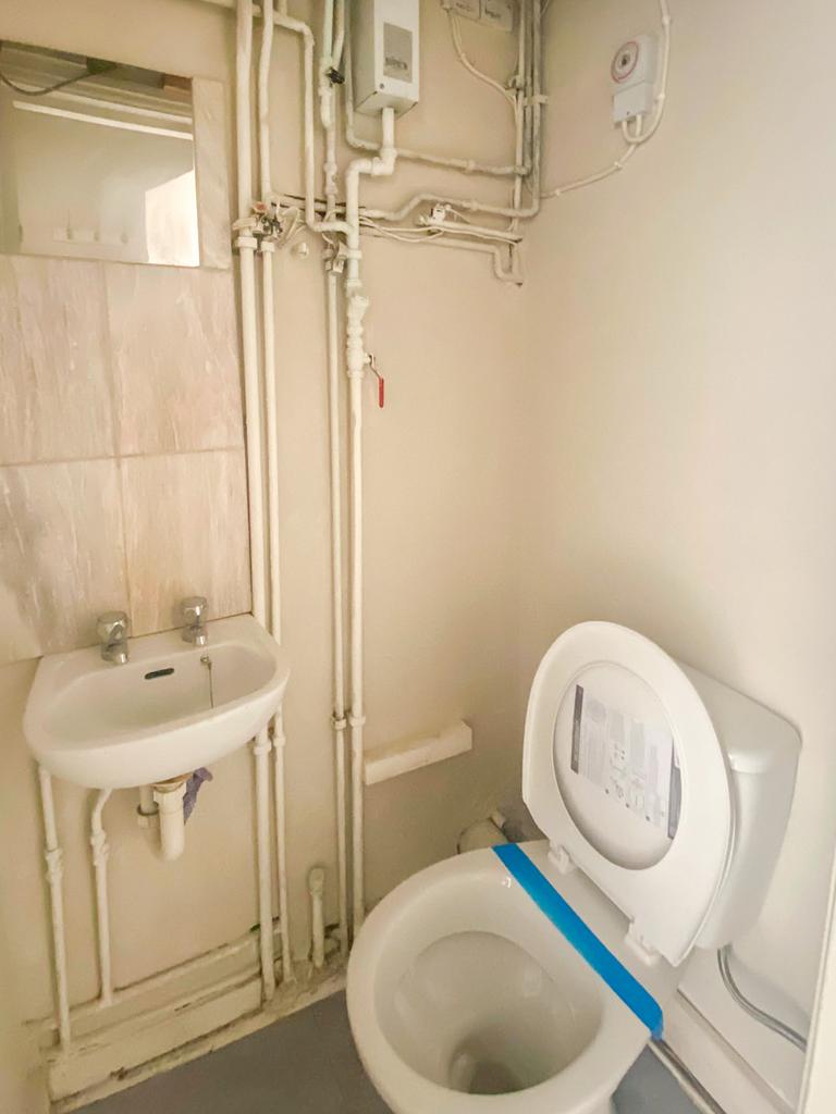 Apartment in Islington - More