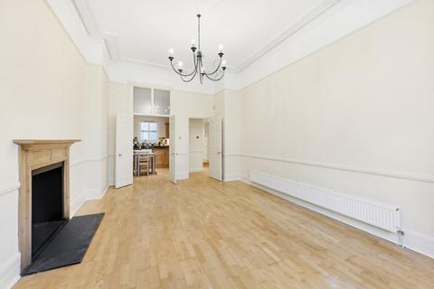 2 bedroom flat to rent, Westgate Terrace, London