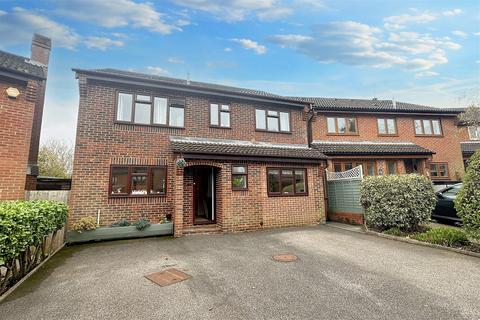 5 bedroom detached house for sale, Chandlers Ford