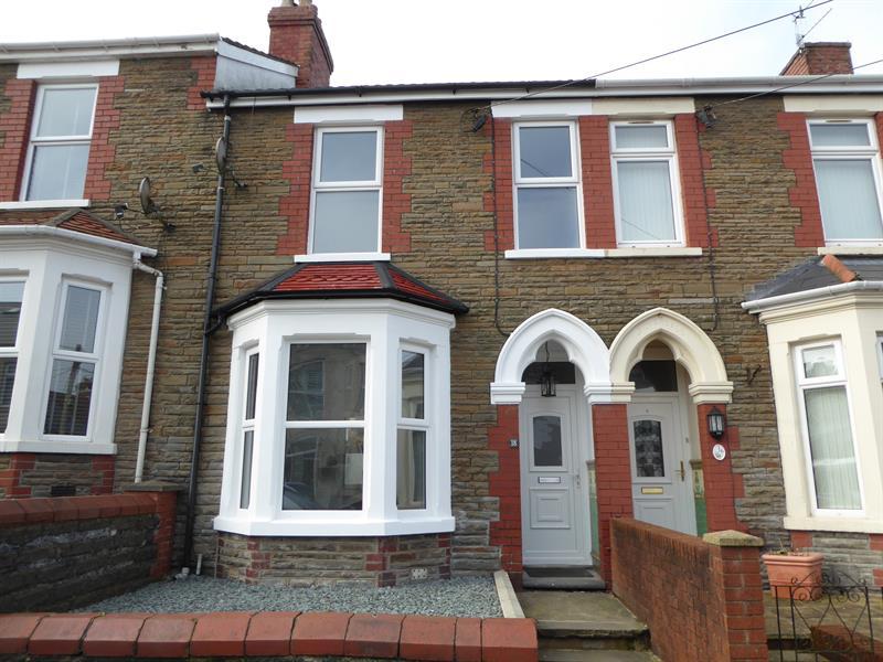 Princes Avenue, Caerphilly 3 bed terraced house £249,950
