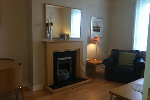 2 bedroom flat to rent - Clearburn Gardens, Prestonfield, Edinburgh, EH16