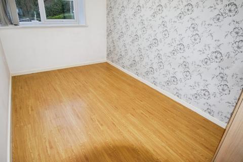 2 bedroom apartment to rent, Brackendale Lodge, Bradford BD10