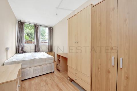 4 bedroom maisonette to rent, Osmington House, London SW8