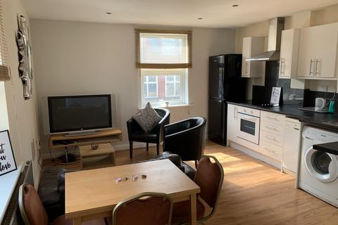 3 bedroom apartment to rent - Queens Road, Beeston, NG9 2DB