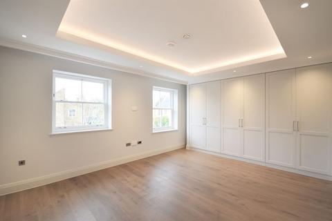 4 bedroom terraced house to rent, Palladian Gardens, Chiswick