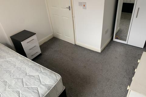 1 bedroom in a house share to rent, Kenyon Road, Wigan