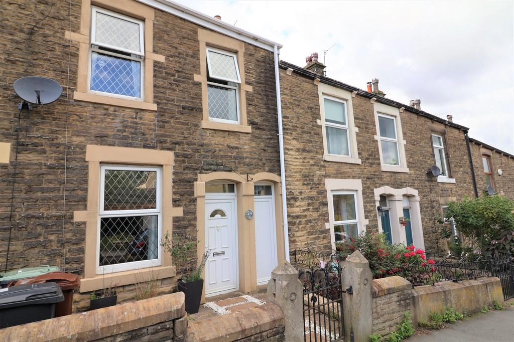 Kiln Lane, Glossop SK13 3 bed cottage for sale £220,000