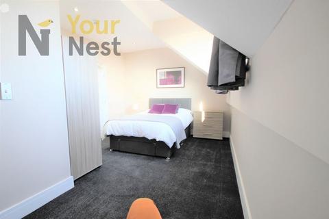 5 bedroom house share to rent - Room 6, Hough Lane, Bramley, Leeds, LS13 3PT