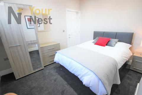 5 bedroom house share to rent, Room 5, Hough Lane, Bramley, Leeds, LS13 3PT