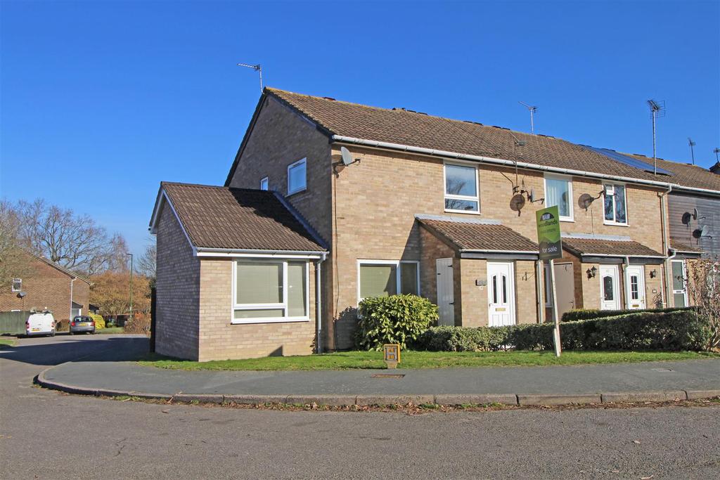 Drake Close, Horsham 3 bed end of terrace house £345,000
