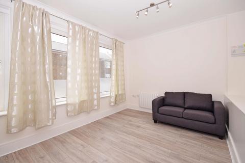 1 bedroom flat to rent, Trinity Road, Tooting Bec