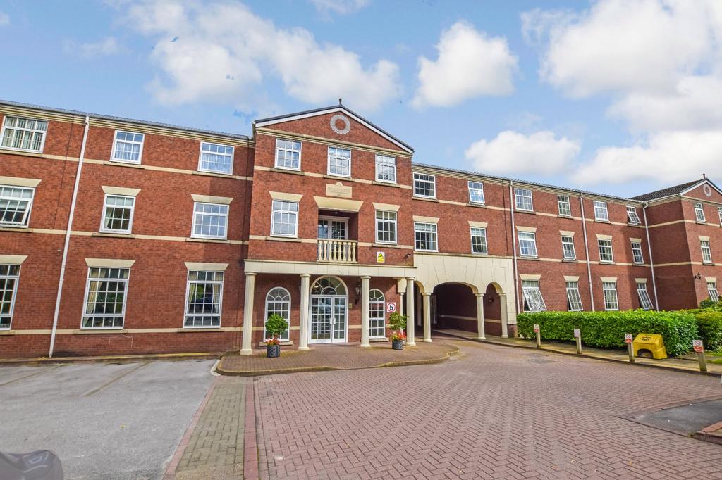 Queens Road, Altrincham, Cheshire, WA15 1 bed flat £850 pcm (£196 pw)