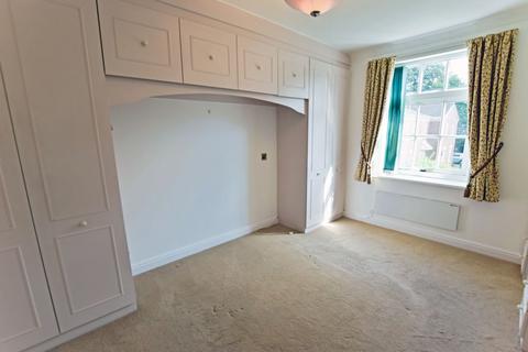 1 bedroom flat to rent, Queens Road, Altrincham, Cheshire, WA15
