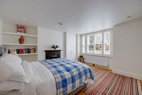 2 bedroom flat to rent, Bassein Park Road W12