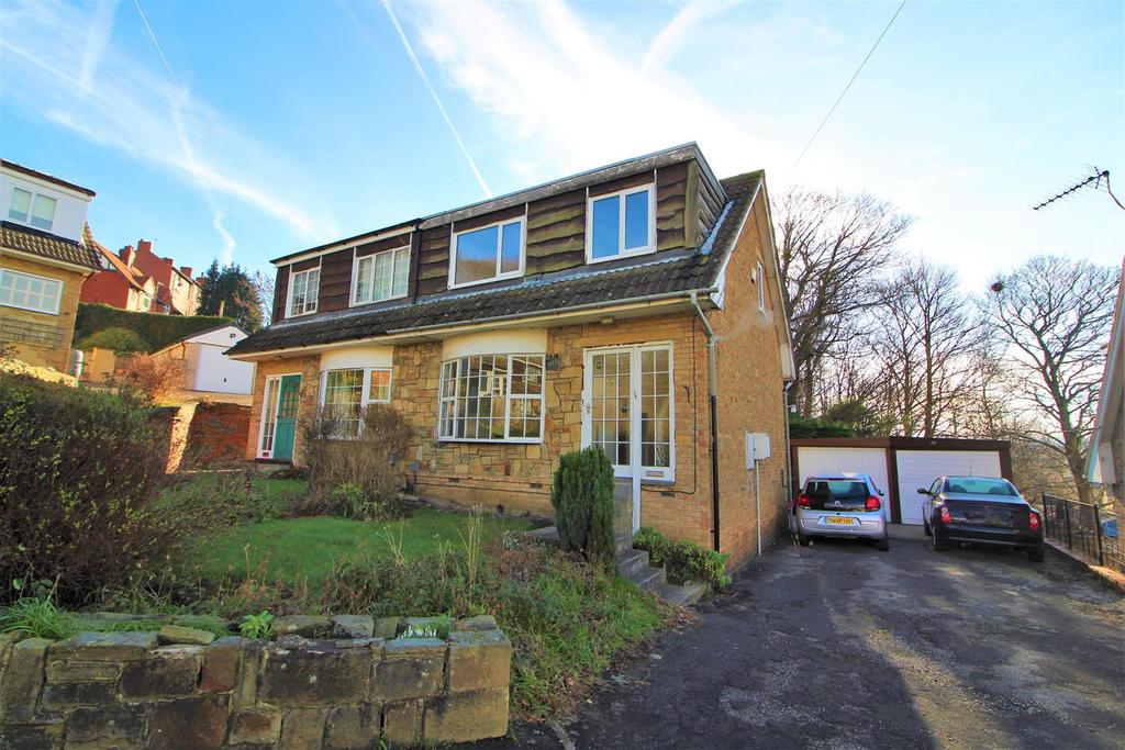 Peace Hall Drive, Fenay Bridge, Huddersfield, HD8 0BP 3 bed semi