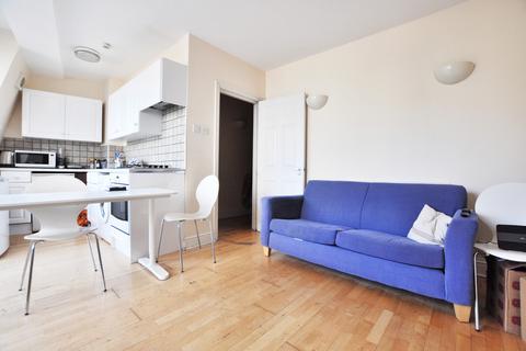 2 bedroom flat to rent, Old Street, London EC1