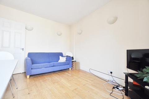 2 bedroom flat to rent, Old Street, London EC1