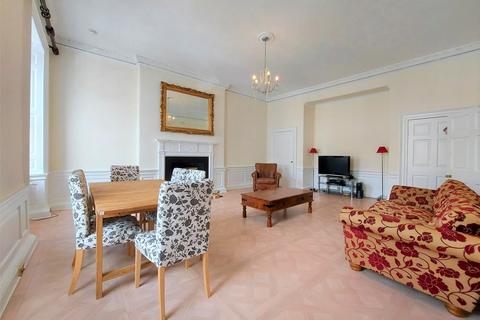 3 bedroom apartment to rent, George Street, Edinburgh, Midlothian