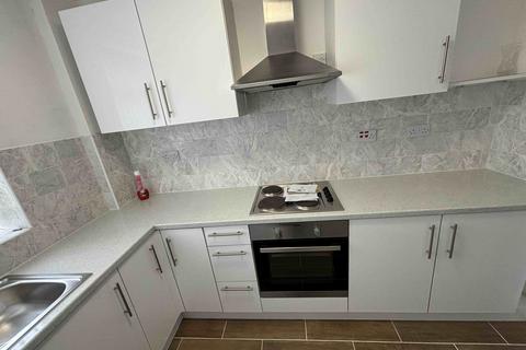 2 bedroom flat to rent - Four Pounds Avenue, Coventry