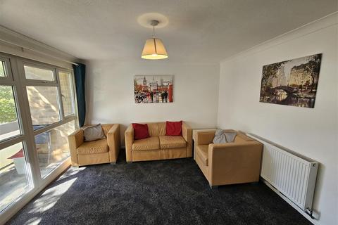 undefined, Nethersole Close, Canterbury