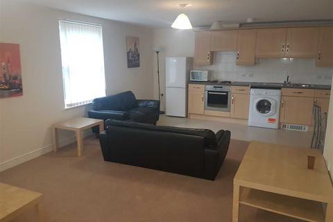 3 bedroom apartment to rent, Bingley Court, Canterbury