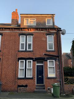 2 bedroom terraced house to rent, Autumn Place LS6
