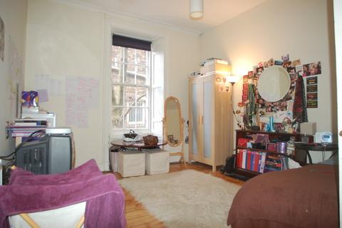 4 bedroom flat to rent - Clerk Street, Edinburgh, EH8