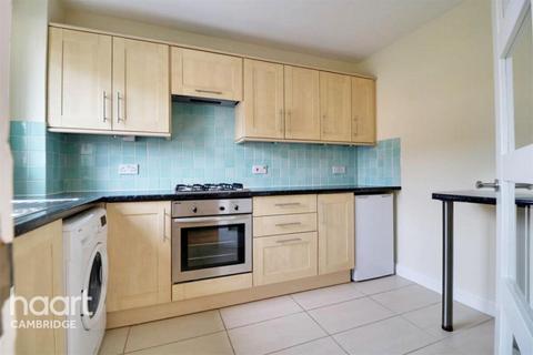 2 bedroom semi-detached house to rent, The Spinney, Cambridge