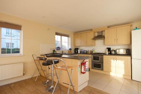 4 bedroom semi-detached house to rent, Bobbin Road, Norfolk NR3